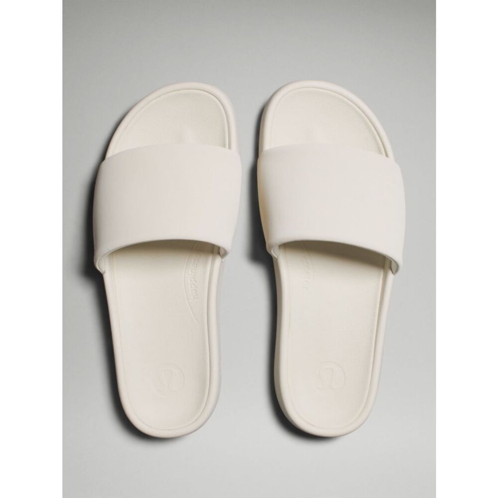 Lululemon ivory Women's Restfeel Slide